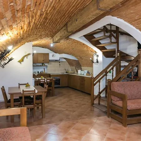 Gasthuis Casa Richter- Check-in Independent 3*